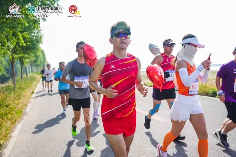 享半马激情 品水乡白云——2024济南市章丘区白云湖半程马拉松赛圆满落幕