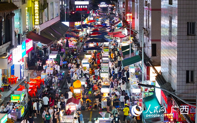 “夜经济”升温 为城市消费增添新动能