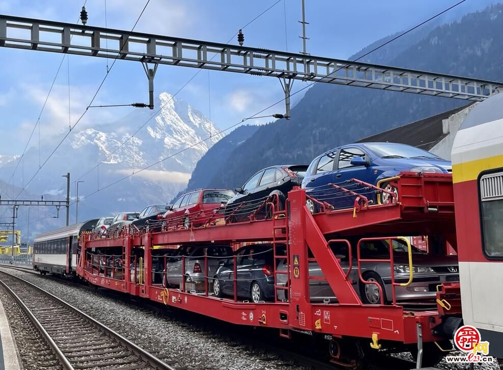 融媒·画像丨两代人的科研接力，让中国智造闪耀在欧洲的铁路上——“中德故事”的反向续写