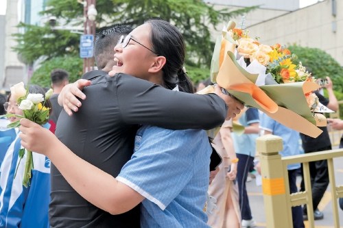 济南高中学校发布2024年特色招生计划，15日-19日集中报名 各校不可兼报，有学校门槛提高