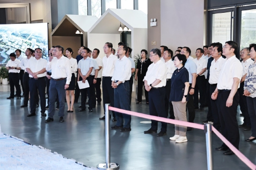  On site promotion meeting for urban renewal and rural revitalization of the whole city visited Licheng District, Zhangqiu District, Laiwu District, Gangcheng District, Liu Qiang, Han Jinfeng, Lei Jie, Yang Feng, Haidian, participated in the activity