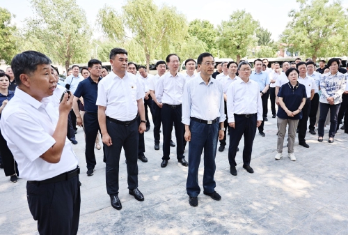  On site promotion meeting for urban renewal and rural revitalization of the whole city visited Licheng District, Zhangqiu District, Laiwu District, Gangcheng District, Liu Qiang, Han Jinfeng, Lei Jie, Yang Feng, Haidian, participated in the activity