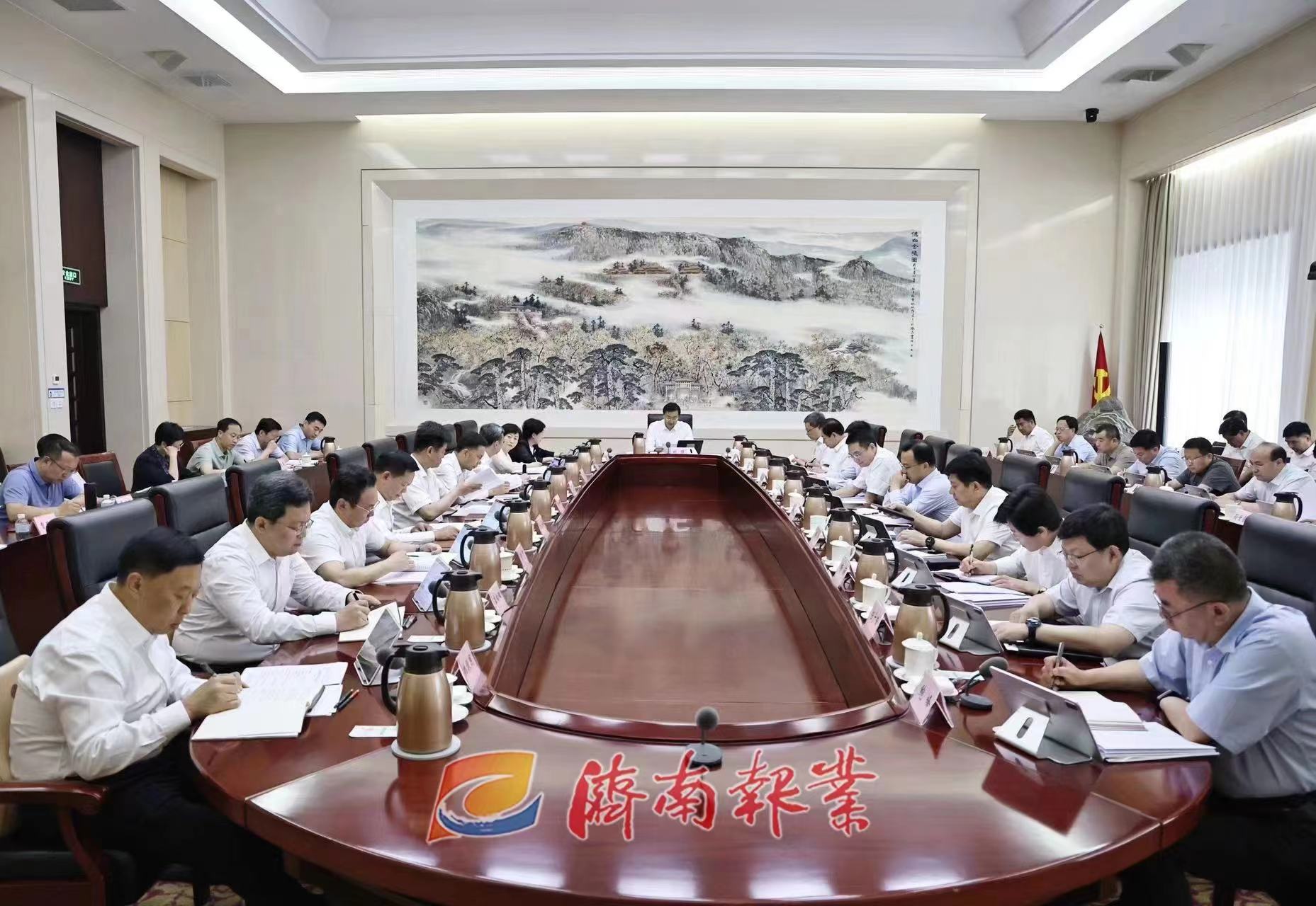 市委常委会召开会议 学习贯彻习近平总书记重要讲话重要指示精神 研究促进重点项目建设、加快推进城中村改造等事项