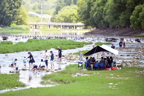 济南：雨后亲水纳凉