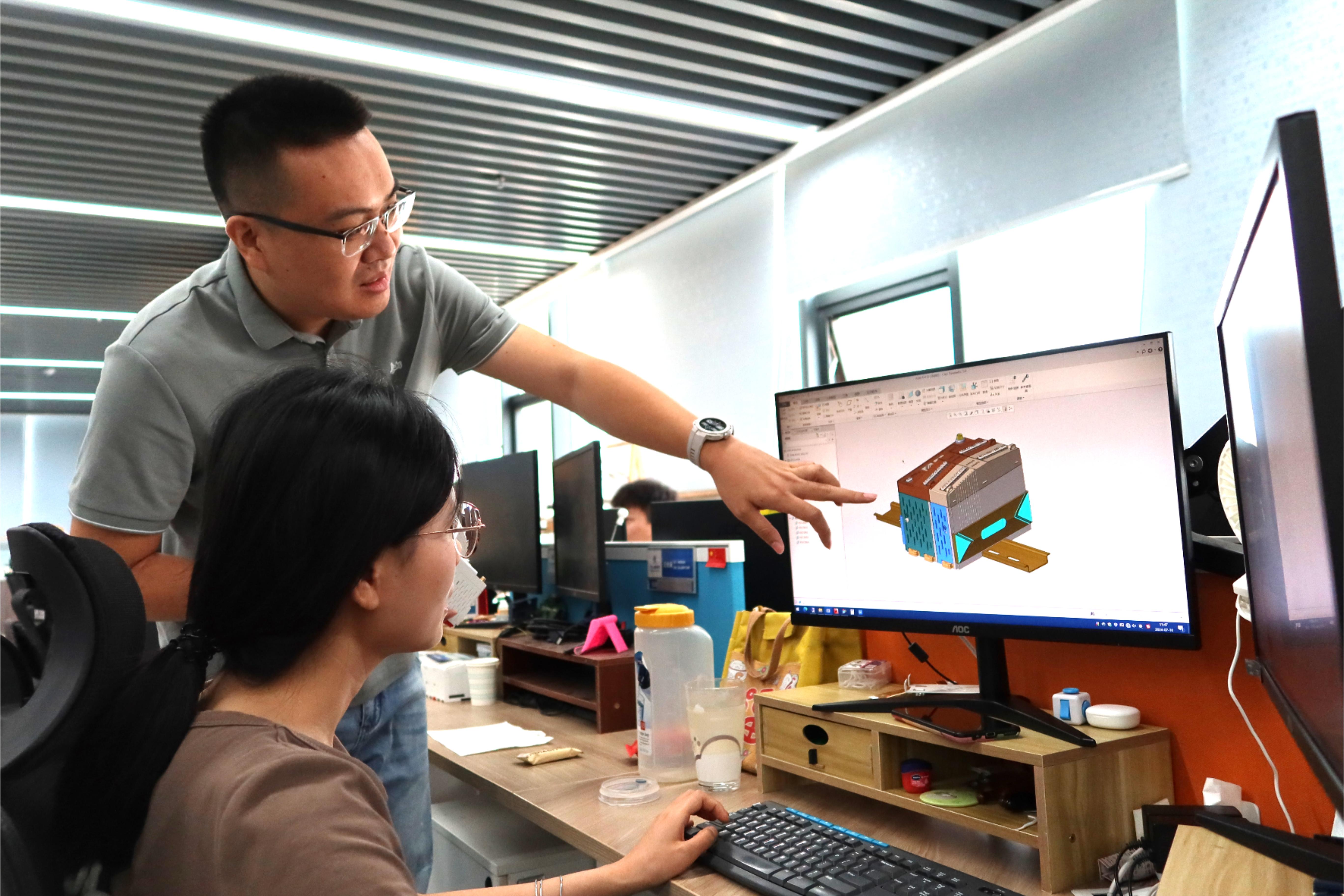 融媒·画像丨能否创造一个“盒子”，让它“智联”万物——在“云端”找答案