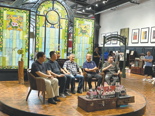 5位文化学者书博会上分享——济南城里城外那些事儿