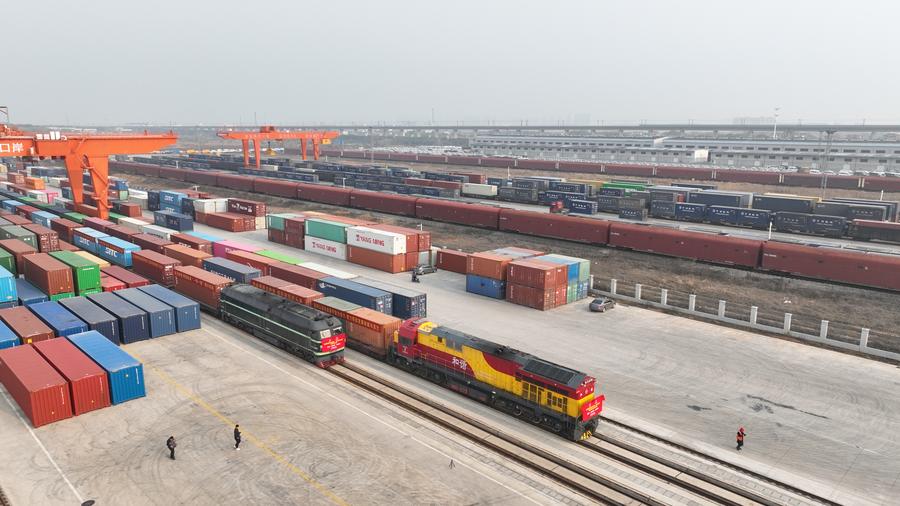 세계 곳곳으로 뻗어나가는 대통로...中 중부 내륙 물류 허브 '난창 국제육로항'