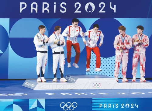 山东首金 练俊杰/杨昊男子双人10米跳台夺冠