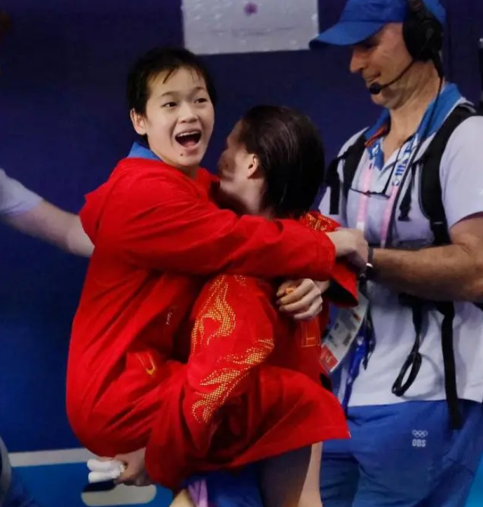 满分！全红婵打破伏明霞纪录