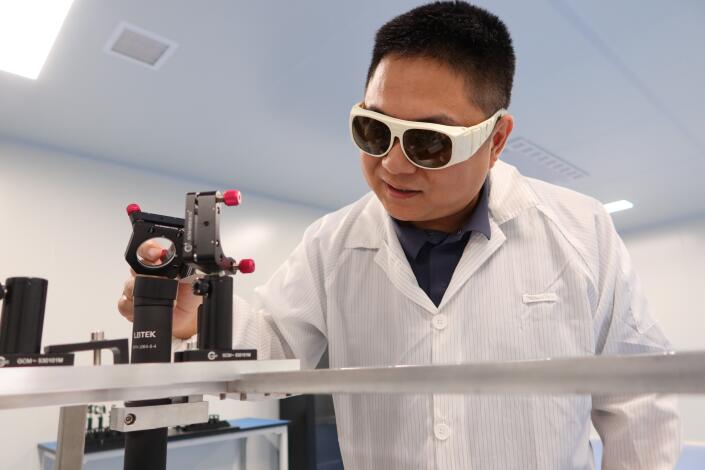 融媒·画像丨“追光者”踏浪前行,只为打磨一把“最快的刀”——“利刃”计划