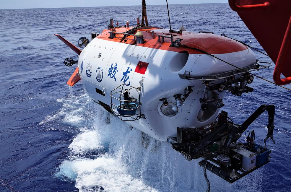 中 독자 개발 유인 잠수정 '자오룽'호, 300번째 잠수 성공