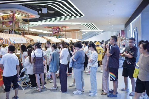 “杏林药香”成最潮味道！逛夜市“养生”，这届年轻人是懂体验的