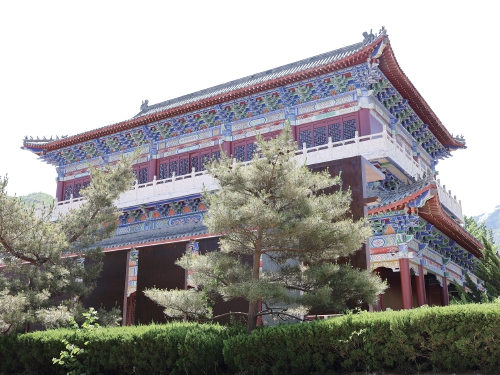 范仲淹：春满百花路