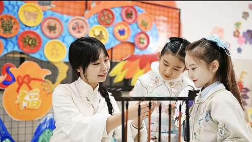 济南市历下区龙鼎实验学校以美立校、以美施教、以美育人