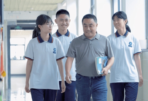 相遇的意义 是彼此照亮!一批批优秀师者在山东省济南第十一中学生长