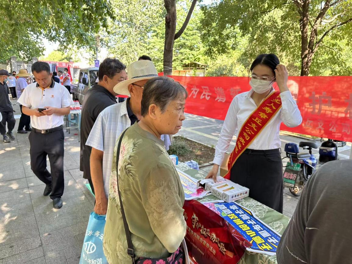 金融为民谱新篇 守护权益防风险——阳光人寿章丘支公司积极参与“消保县域行”集中宣传活动