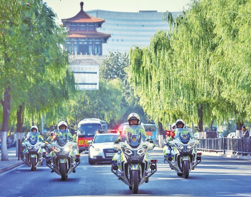 跨越76年的重逢，铭刻76年前的记忆！英雄山上再立111座“丰碑”