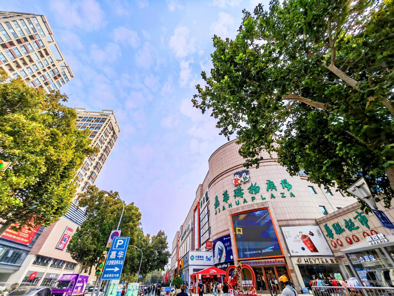 融媒·见证丨从外地游客朋友圈看济南智慧商圈:体验City walk“新宠”的一天