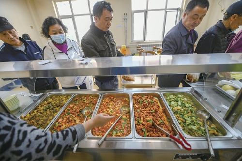 趵眼｜“银发浪潮”来袭 济南如何答好养老这道题?