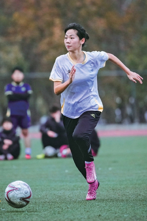 飒爽英姿！山东女子学院女足队屡获佳绩