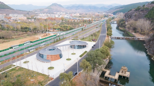 济泰一体山水一路 S103旅游公路风姿尽显