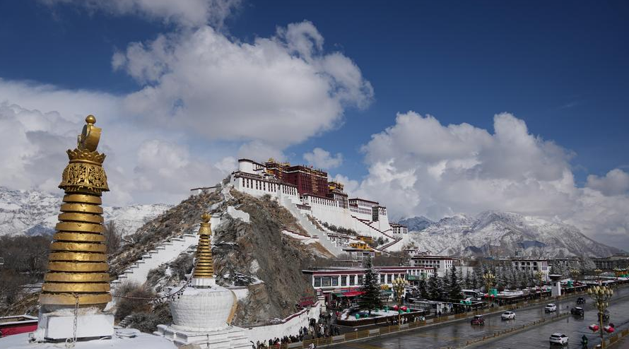 전통의 아름다움은 그대로...현대 기술로 지켜내는 세계문화유산 中 포탈라궁