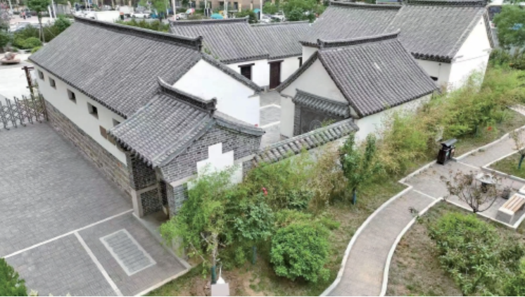 吴伯箫的“泰安情”与“莱芜怯”