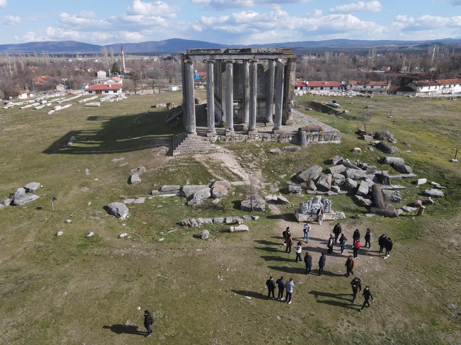 Турция стремится увеличить количество китайских туристов к 2025 году