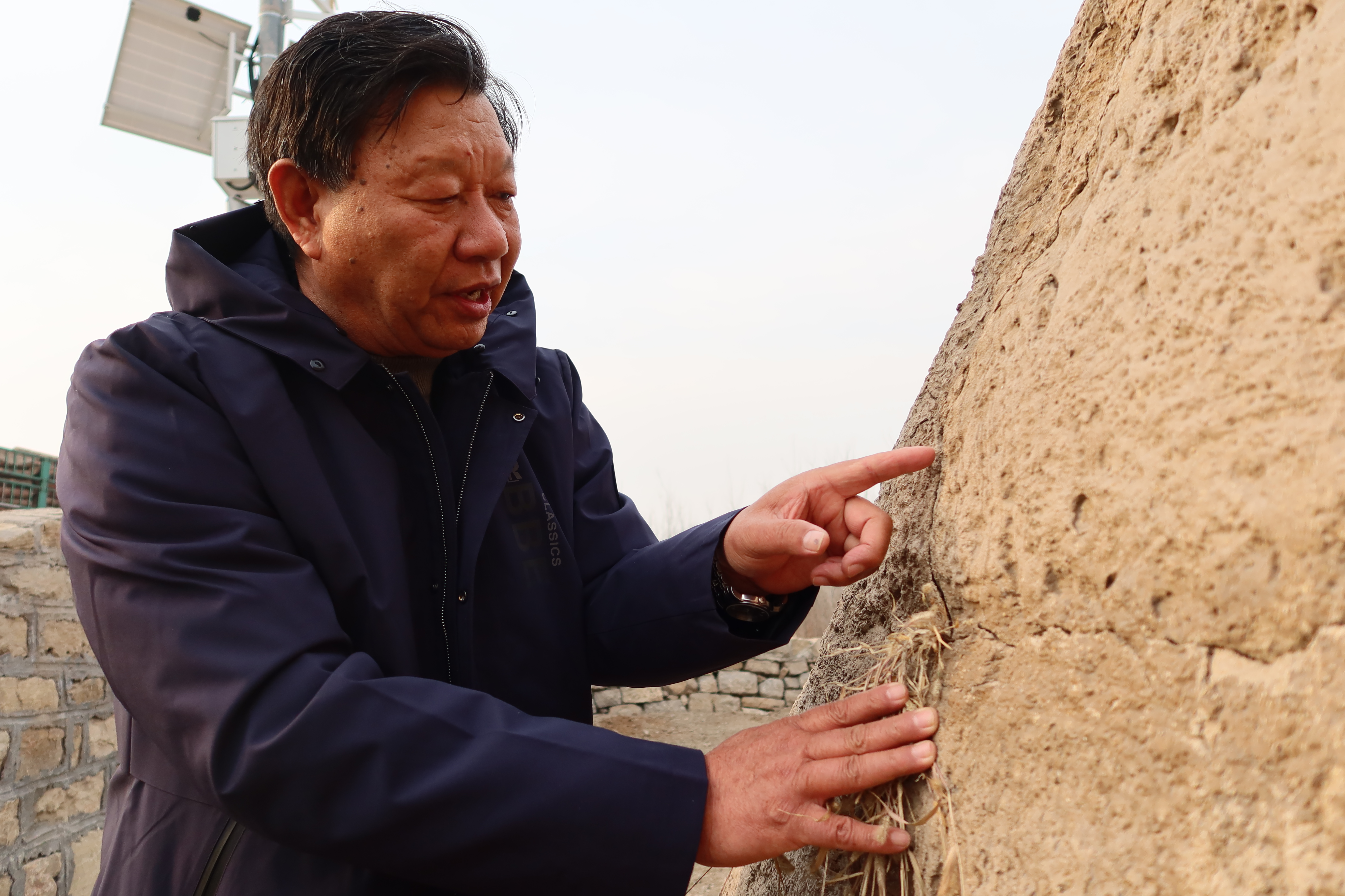 融媒·画像丨从石材厂工匠，到文物界“中医”，对石头着迷的他——跟着石头玩“跨界”