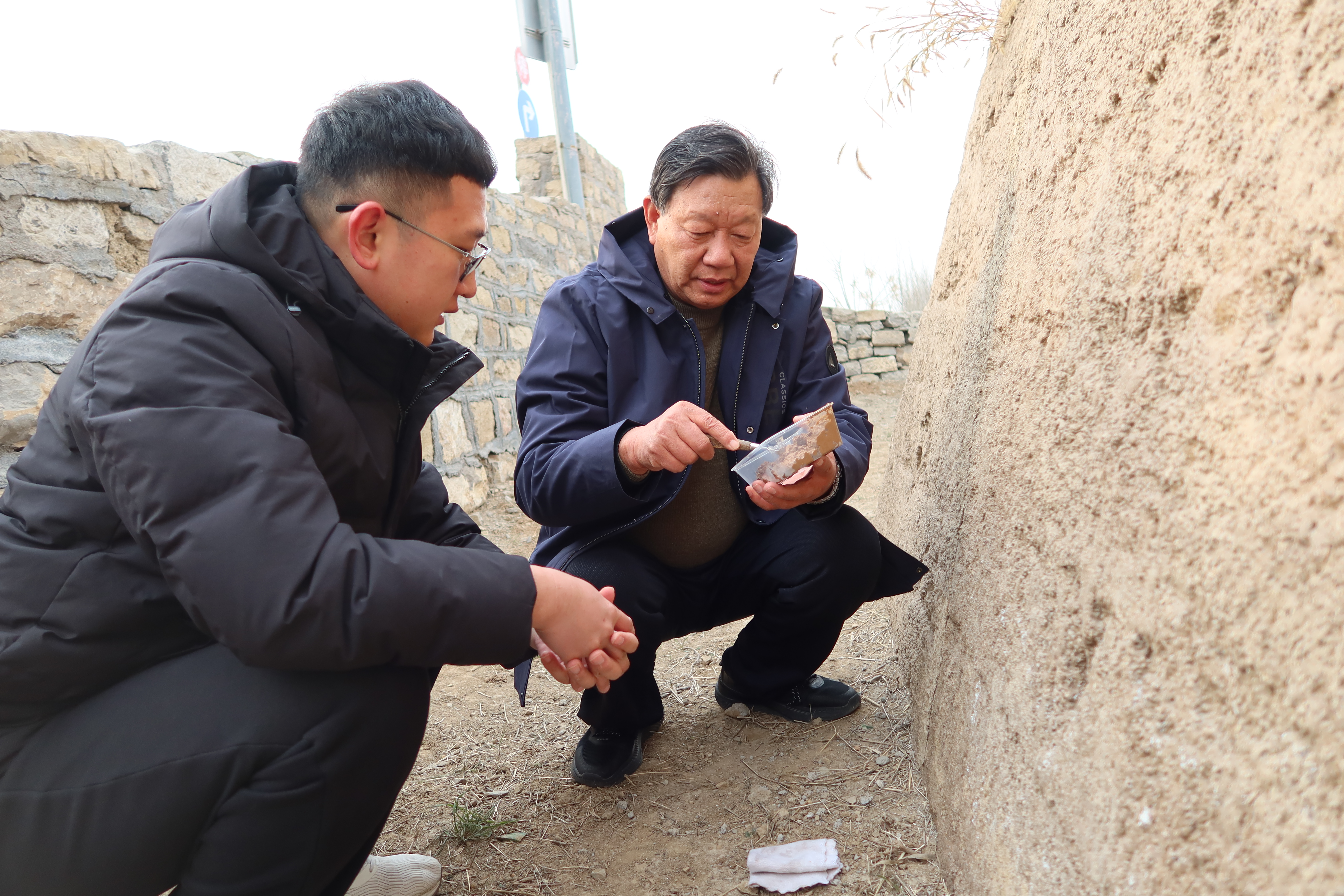 融媒·画像丨从石材厂工匠，到文物界“中医”，对石头着迷的他——跟着石头玩“跨界”