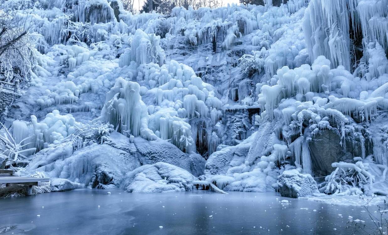 济南九如山冰瀑节正式启幕 赏冰戏雪嗨玩不断