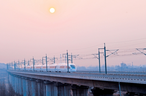 山东开行首个跨省环线高铁列车 济南到呼和浩特连云港等地更方便了