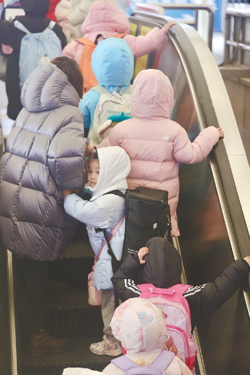 温暖回家路 平安伴你行 “春运交通安全公益宣传活动”启动