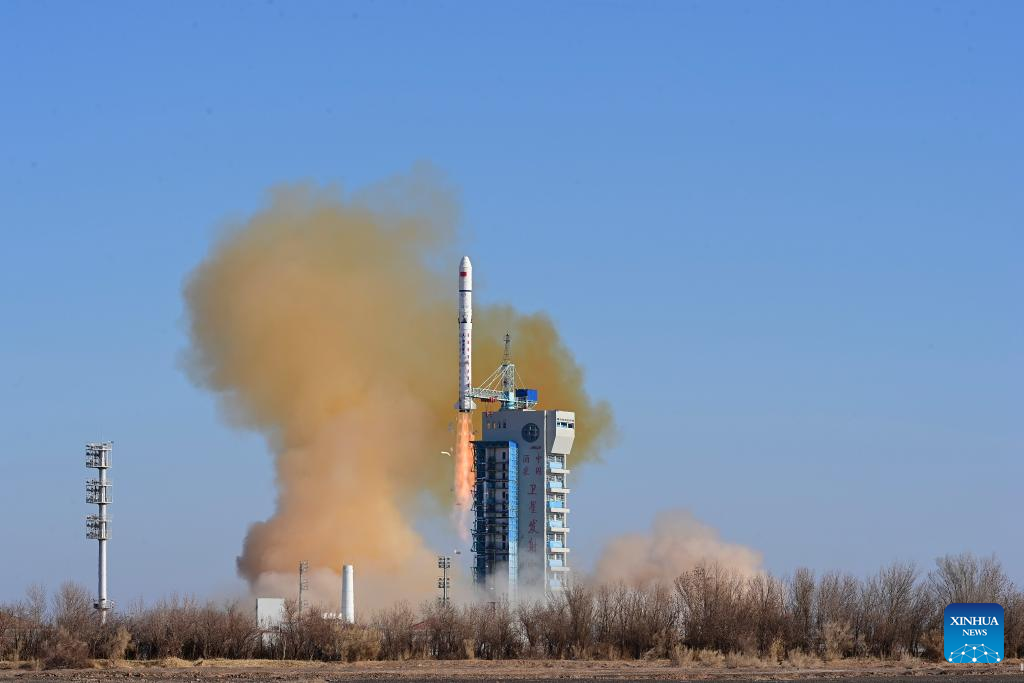 Китай успешно запустил пакистанский спутник