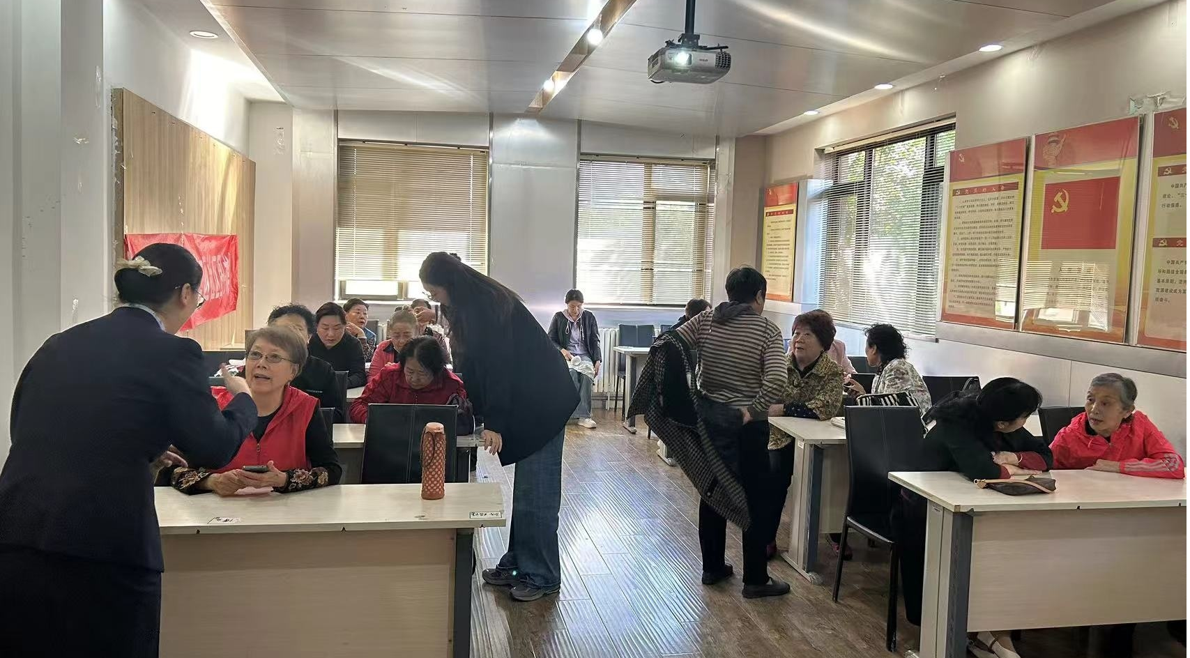 民生银行济南分行营业部：消保宣传进社区