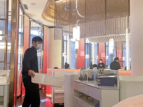 “张兰封号”风波后的麻六记