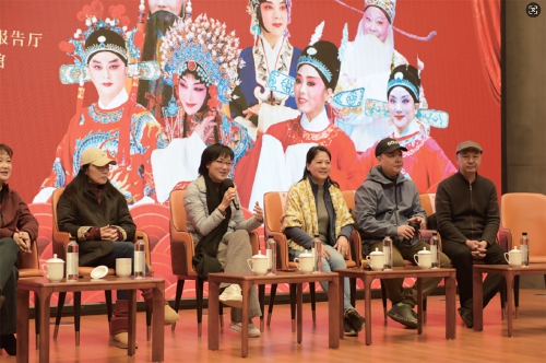 黄梅戏《女驸马》演员见面会在济南市图书馆举办