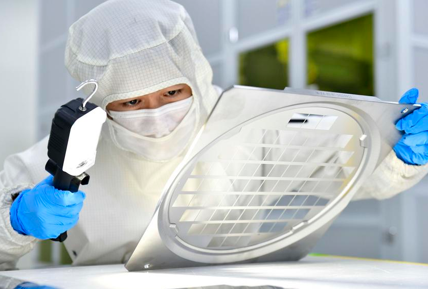 中, 민영기업 정부 정책 참여 유도...부채·연체 문제도 손본다