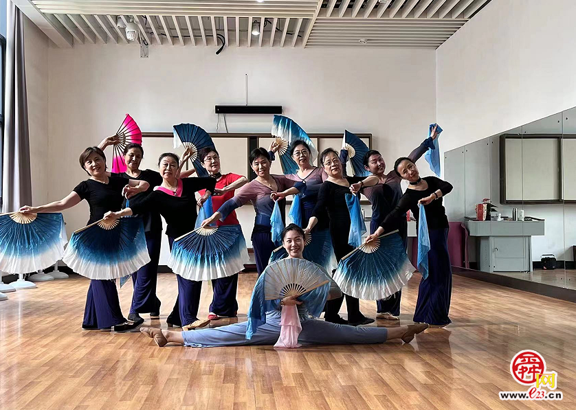 开启夕阳无限好，乐享学习新时光！济南老年人大学报业分校春季学期期待“同桌的你”