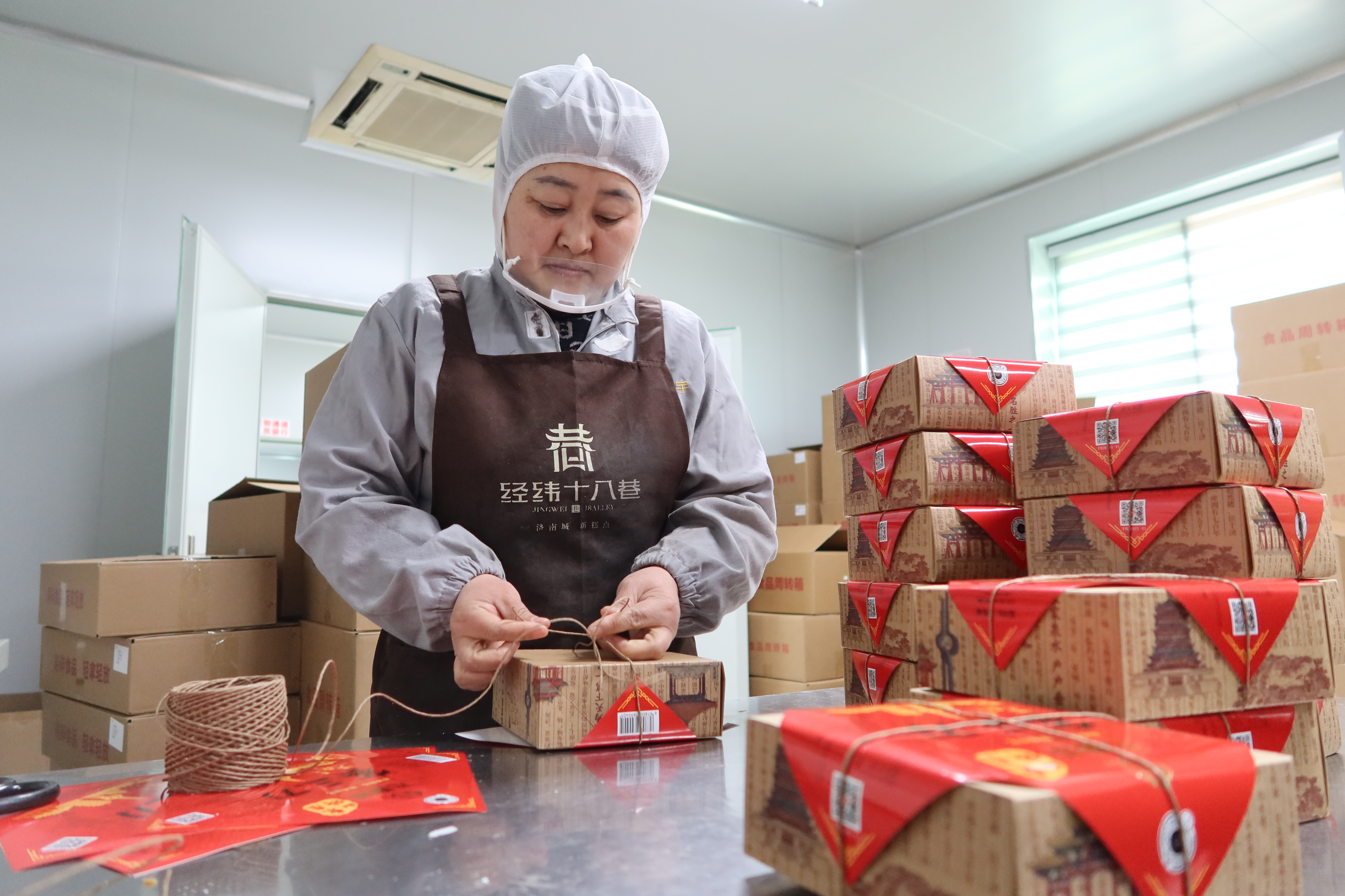 融媒·画像丨一个“点心匣”，装下半个“济南府”——“点心师傅”跑进“文创赛道”