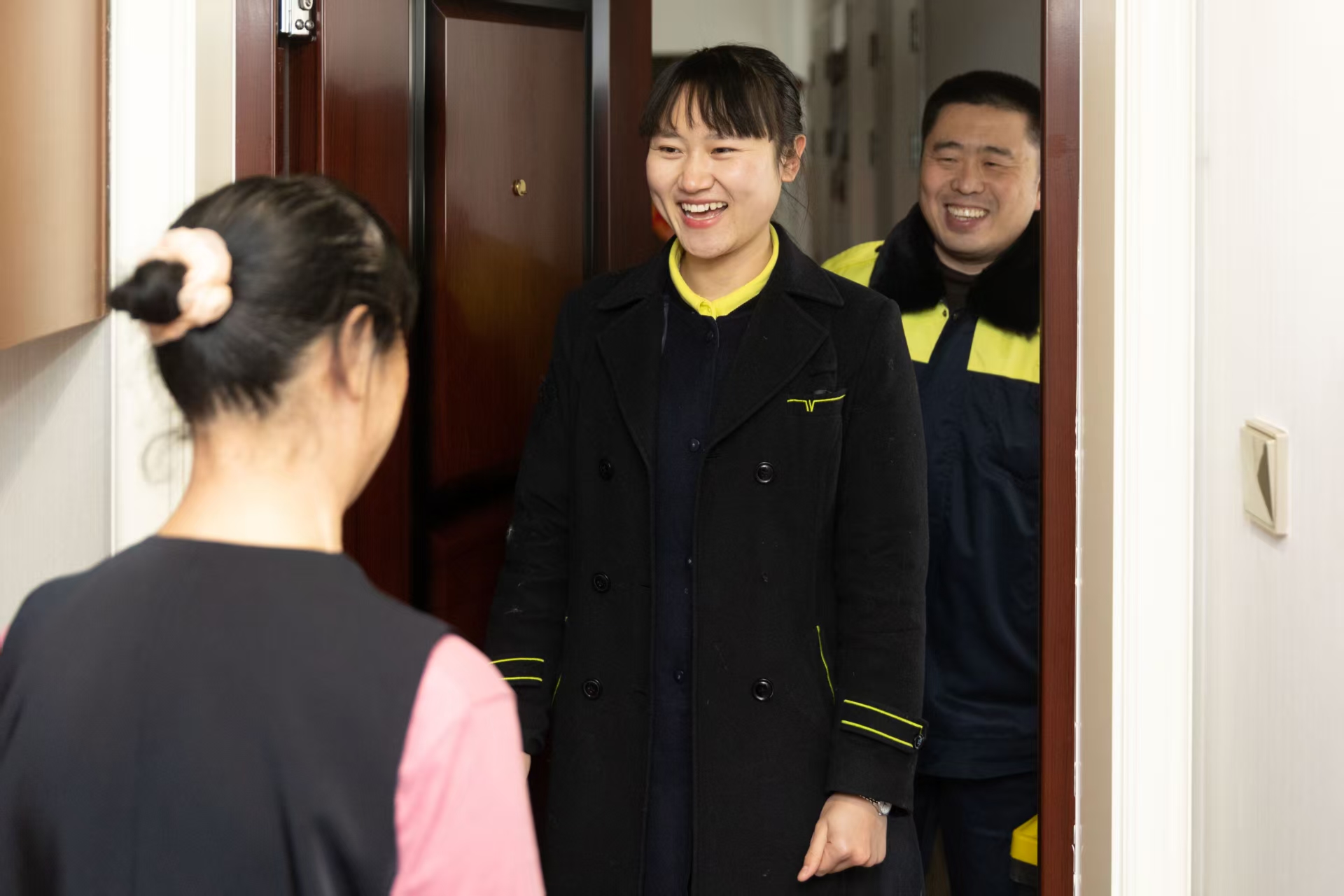 融媒·先锋丨支部建在家园里，小区治理变“智”理——“聪明小区”养成记