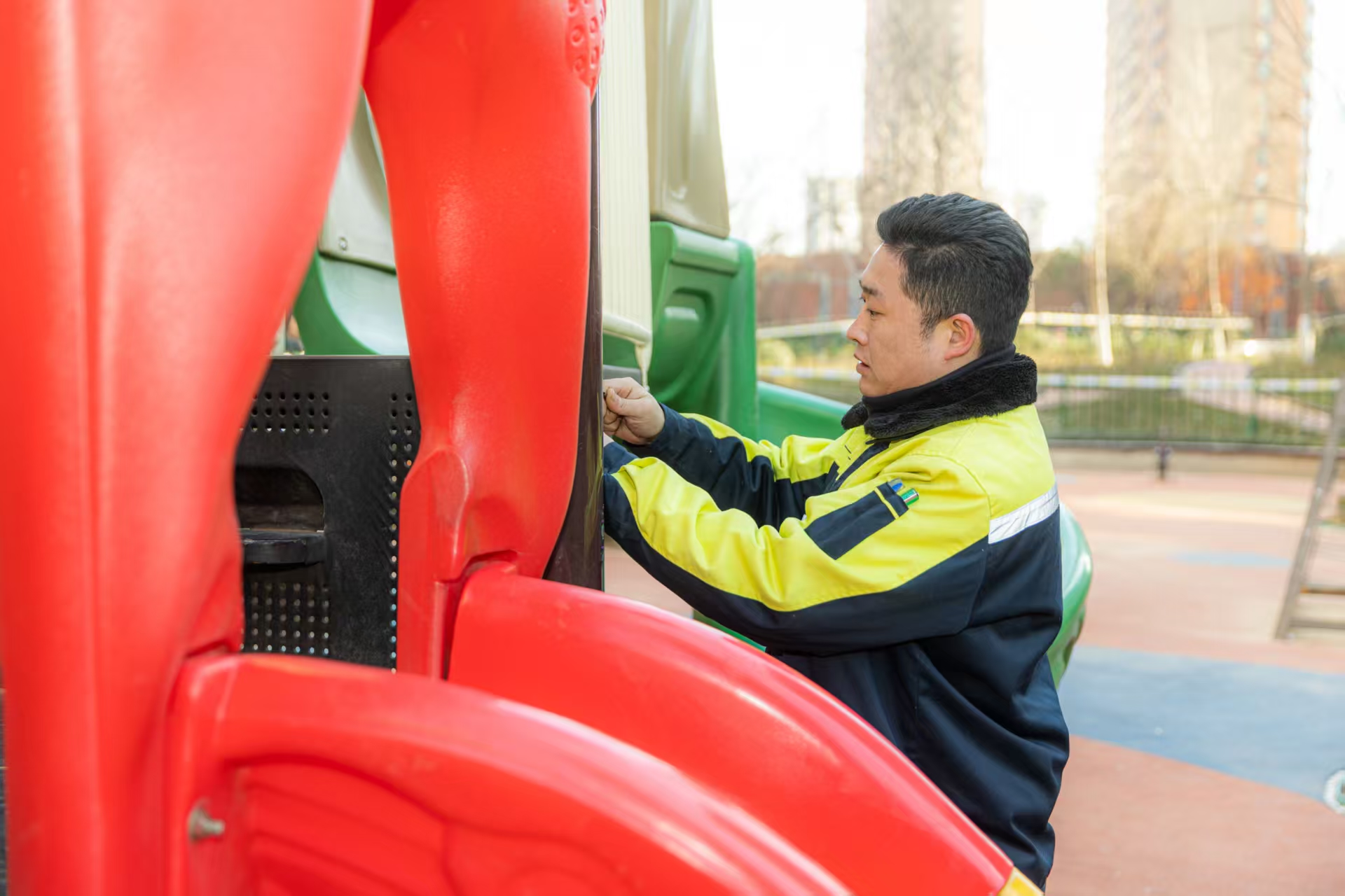 融媒·先锋丨支部建在家园里，小区治理变“智”理——“聪明小区”养成记