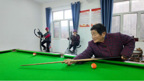 融媒·见证丨每天两餐“大锅饭”，病弱老人这个冬天没住院——这顿热饭真“养人”