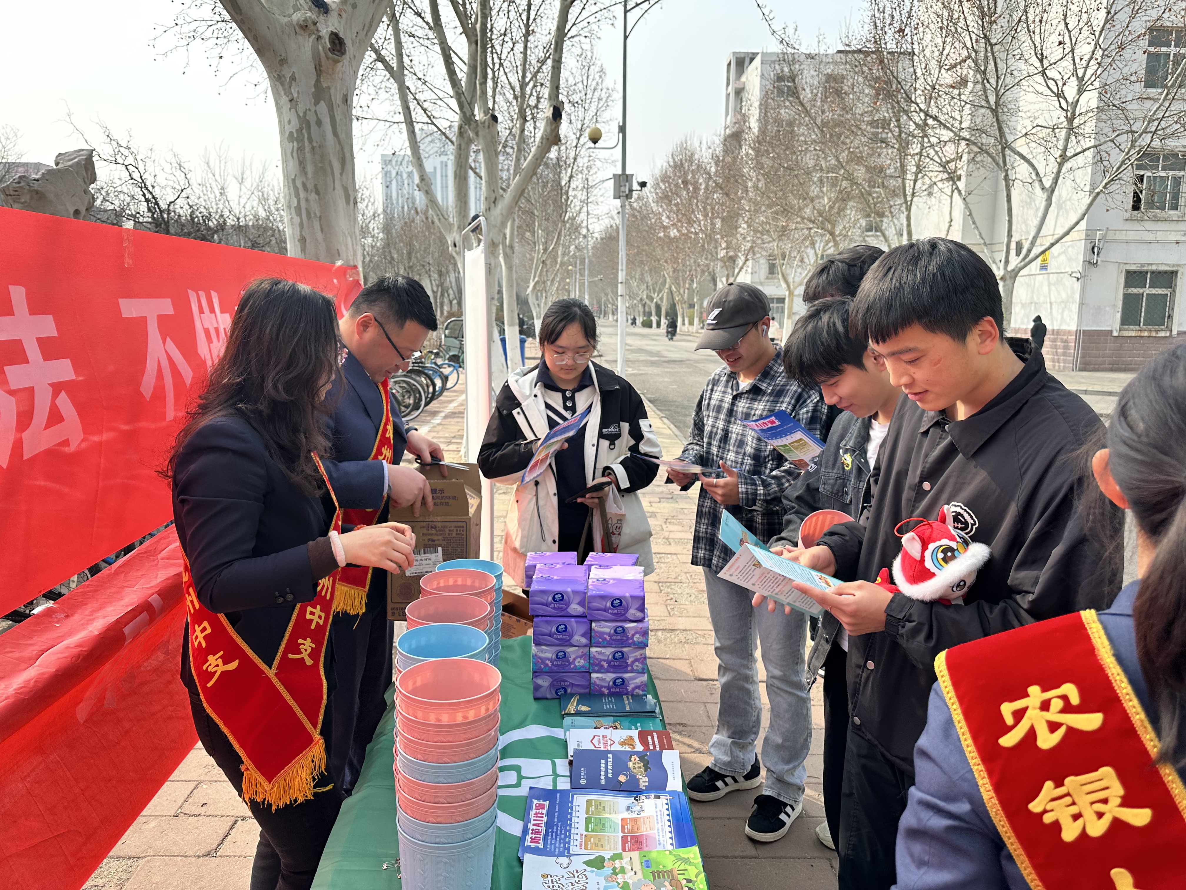 农银人寿山东分公司有序开展消费者权益保护教育宣传“五进入”活动