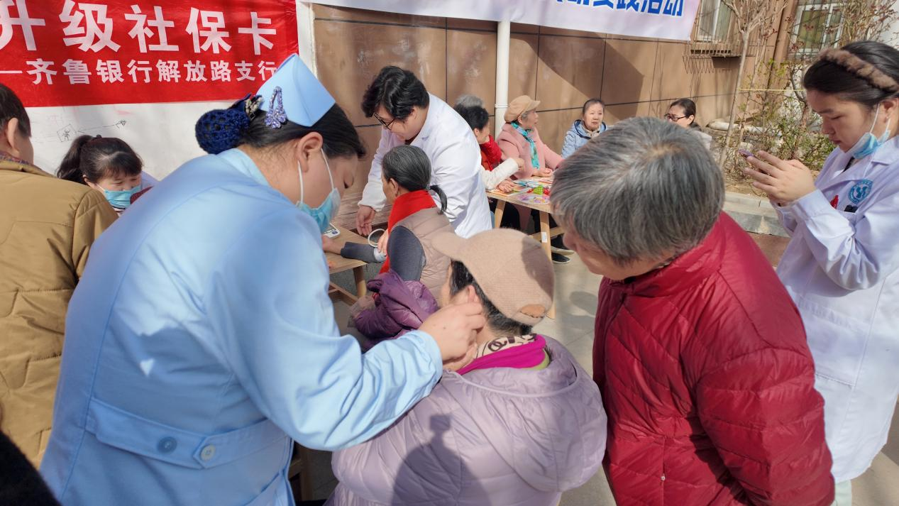 融媒·见证丨当“活力老人”和高龄老人结成“养老搭子”——一盆花怎样“发信号”？