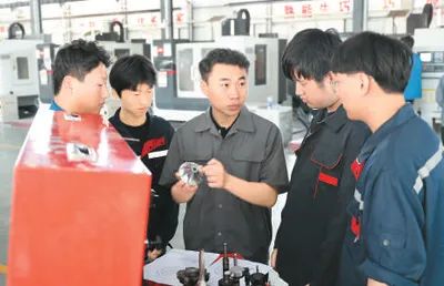 山东莱芜职业技术学院培养高技能人才——  “让职校生也有满满获得感”