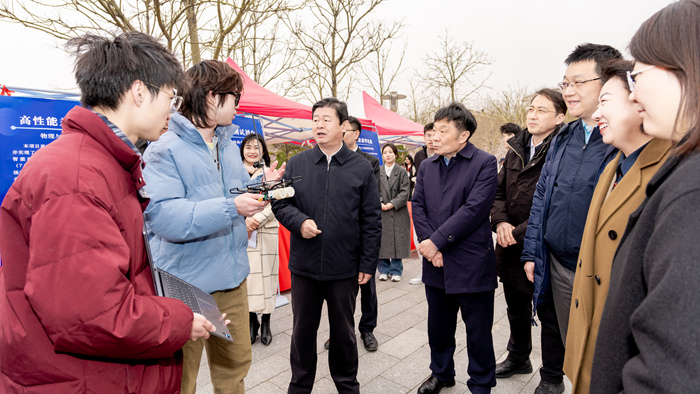 2025年全国“千校万岗”就业招聘会暨山东省师范类高校毕业生就业双选会举行