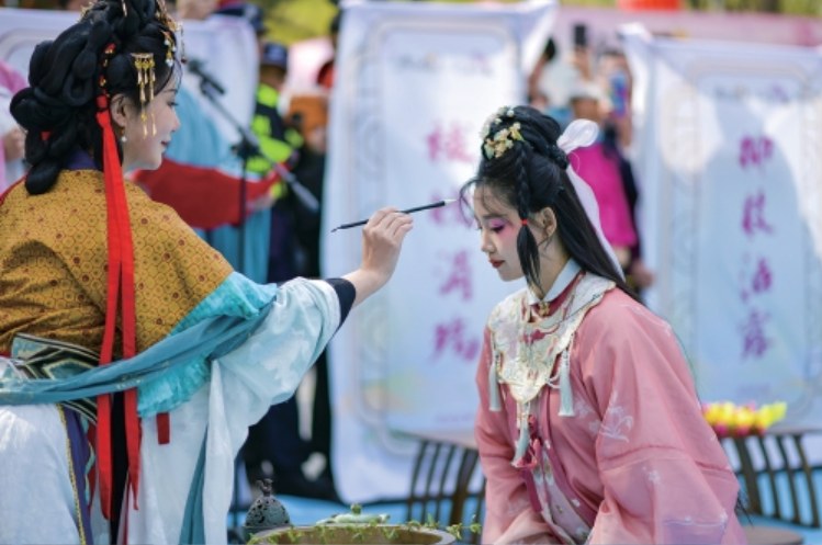 千佛山再现祓禊仪式重温迎春仪式感