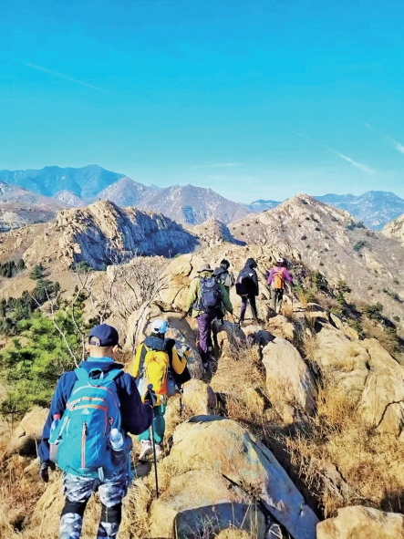 融媒·深调查丨当“行走”成为产业：徒步市场的“经济账”咋算？