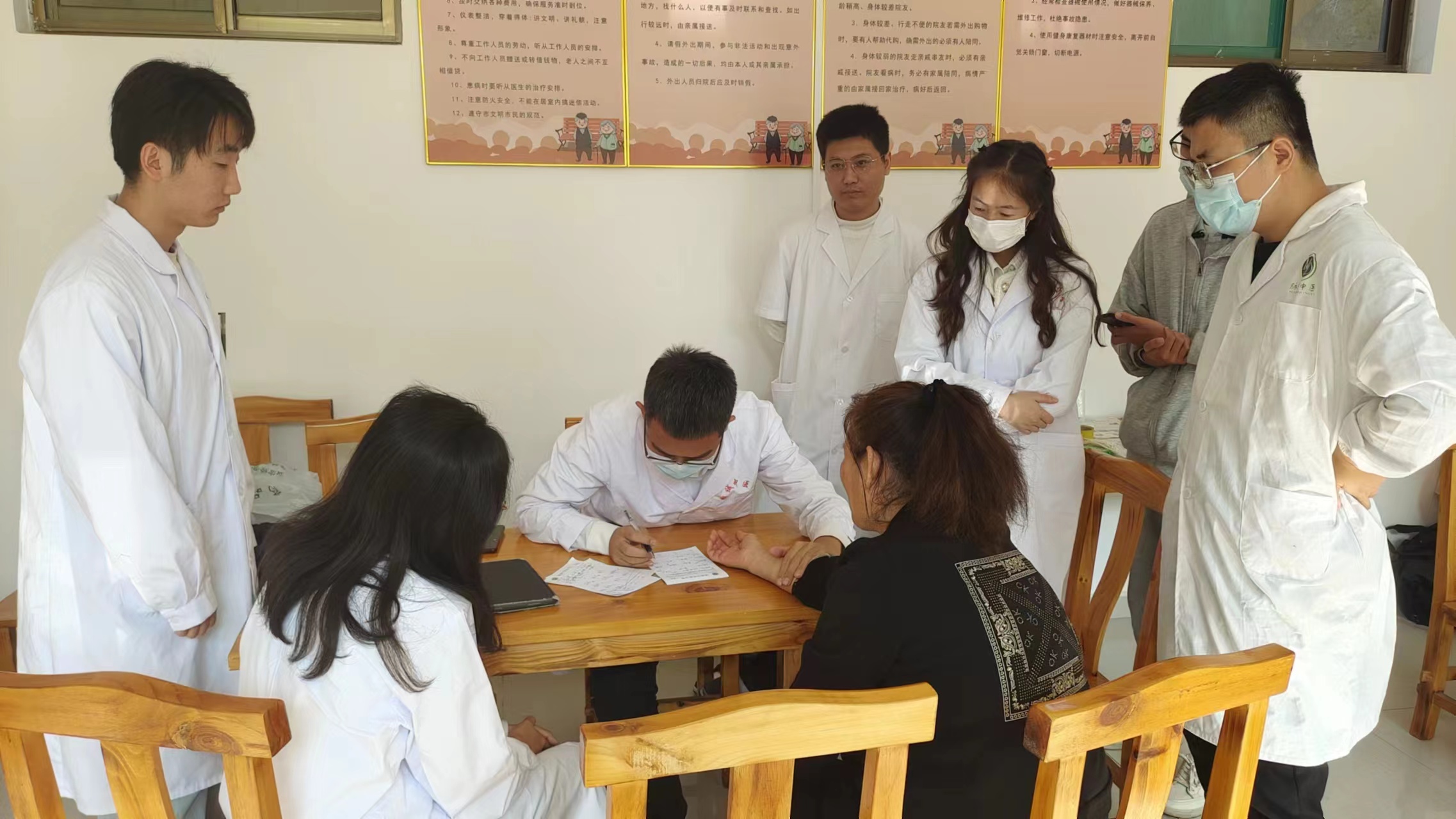 融媒·画像丨初心如灯——单大夫的“义诊马拉松” 